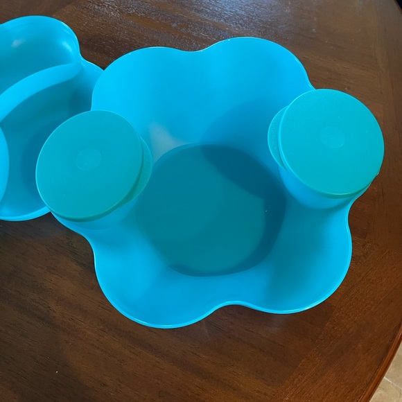 Tupperware chip and dip set - Picture 1 of 10